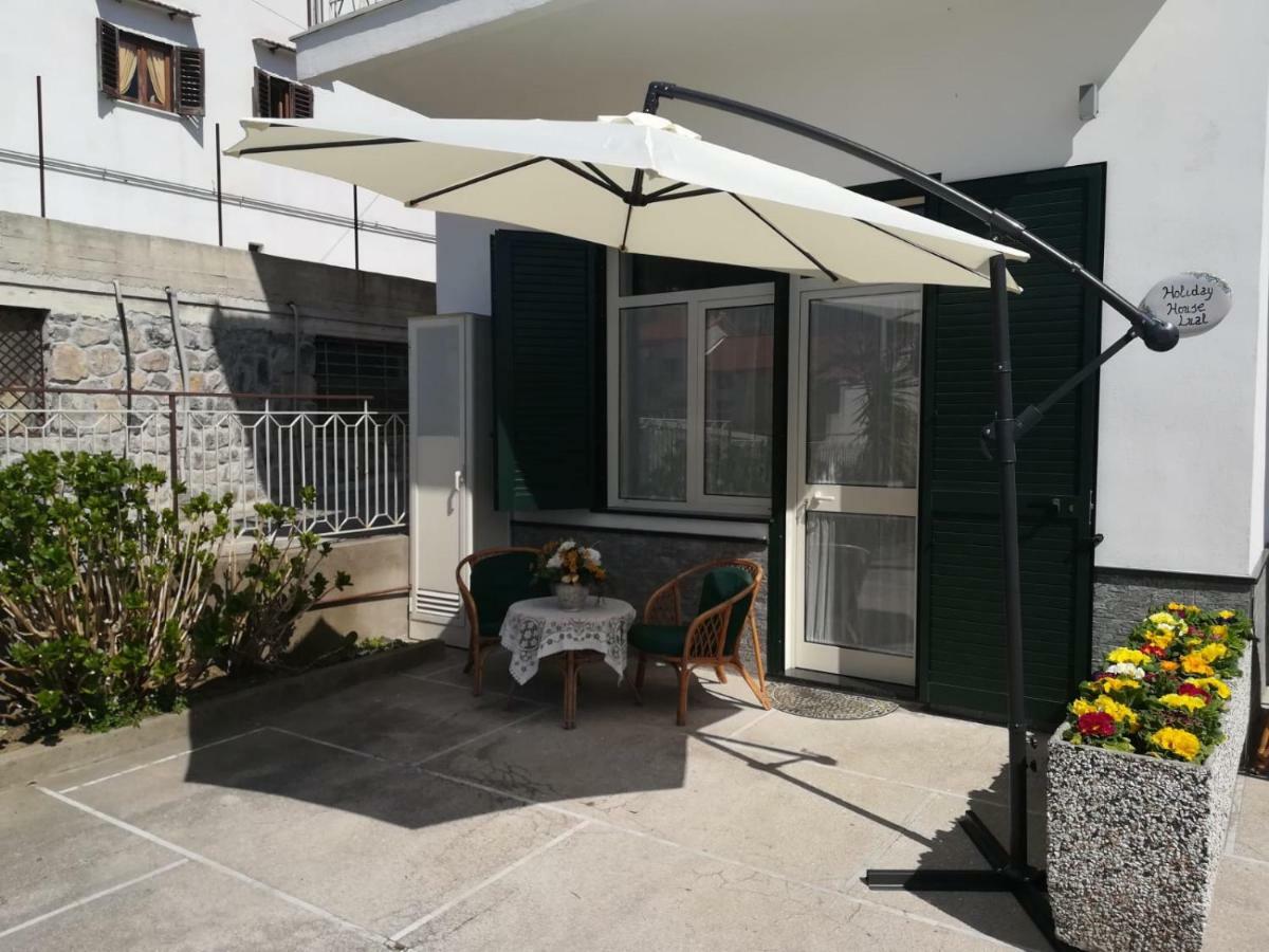 Holiday House Lual Аджерола Екстериор снимка