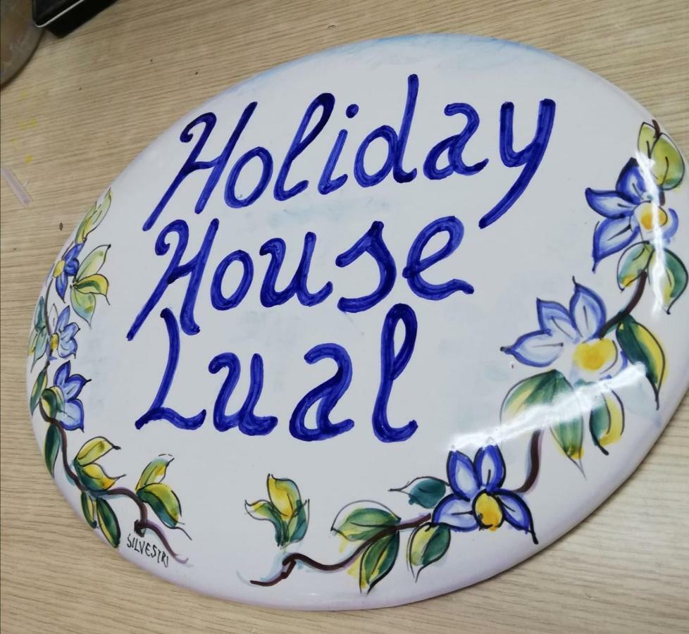 Holiday House Lual Аджерола Екстериор снимка
